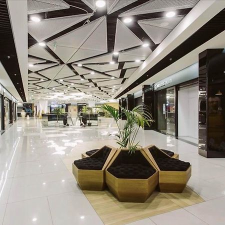 Hotel Platinia Cluj-Napoca Exterior foto The interior of the mall