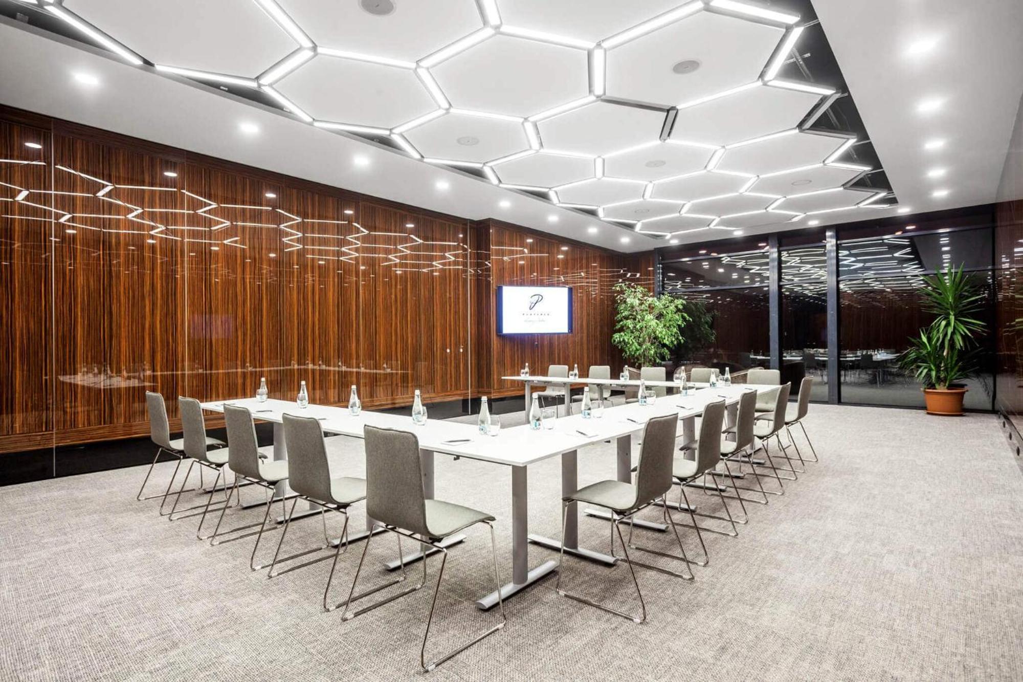 Hotel Platinia Cluj-Napoca Exterior foto Meeting room